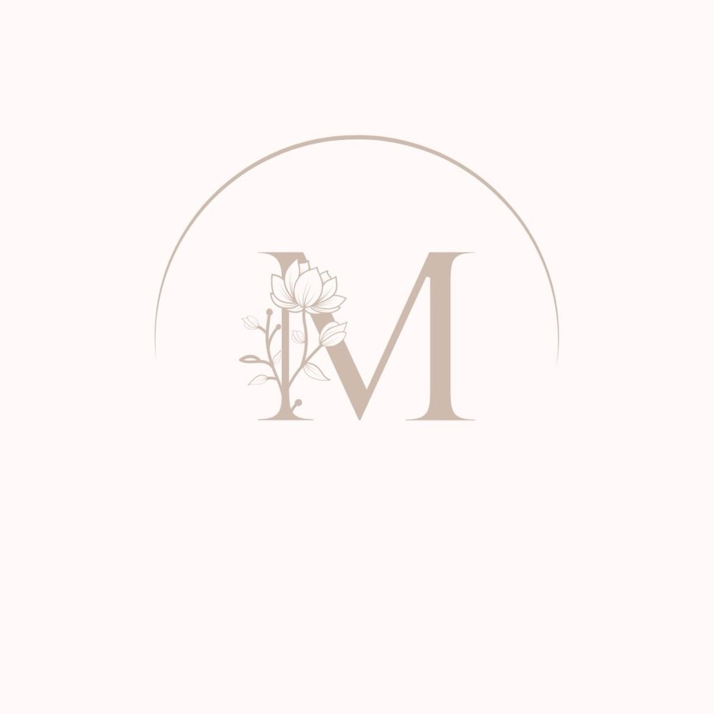 Meet your Posher, Mia
